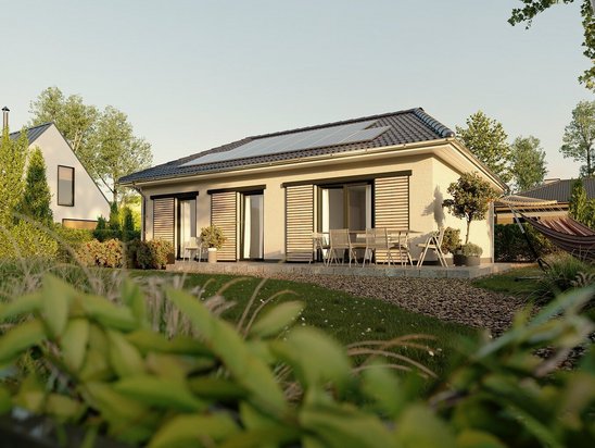 Der Bungalow 78 von außen mit Eingangsbereich – funktional, barrierefrei und ideal für Paare oder kleine Familien